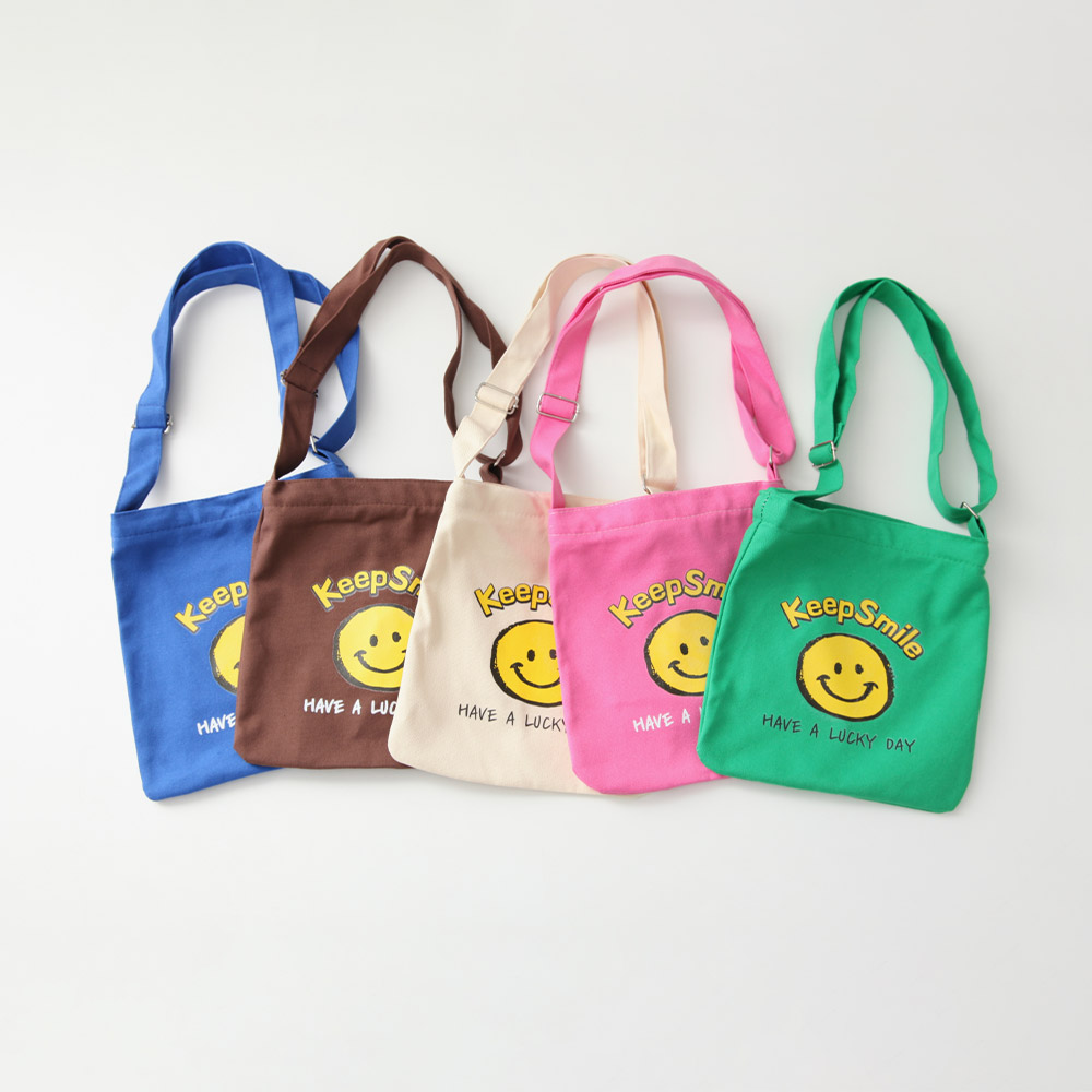 Keeping Smile Cross Bag