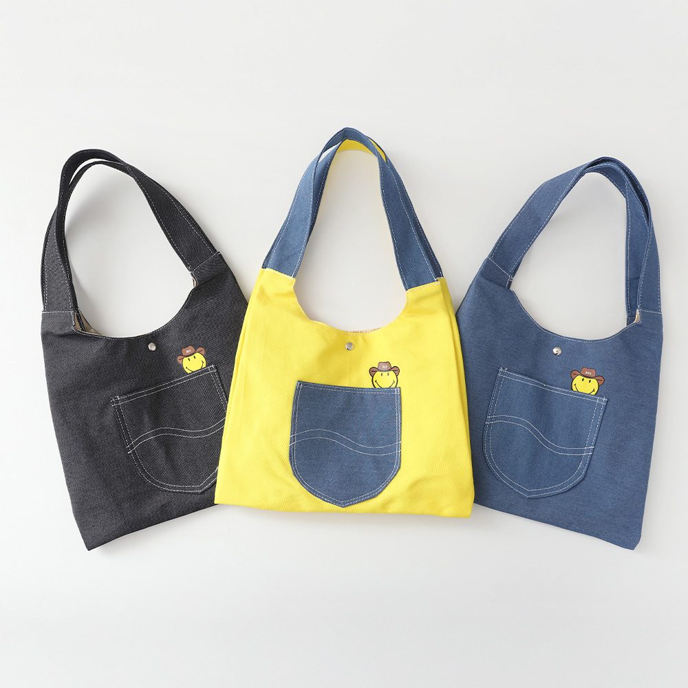 Krangsmile shoulder bag