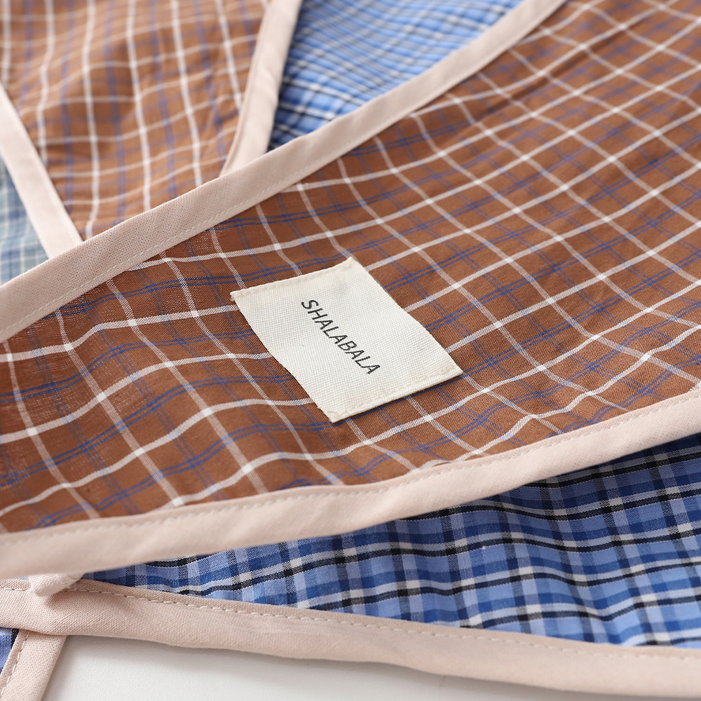Shape check scarf