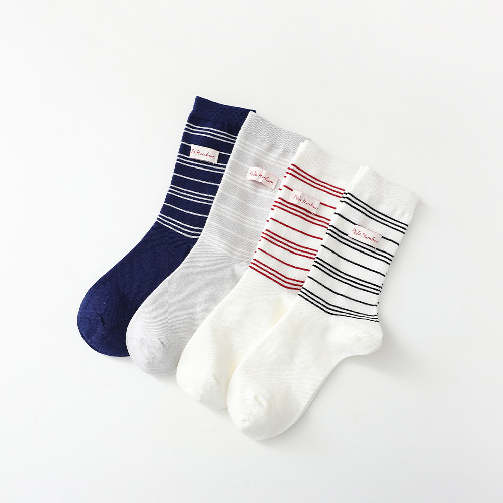 Red Lettering Socks 4-Piece Set