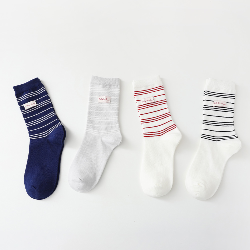 Red Lettering Socks 4-Piece Set
