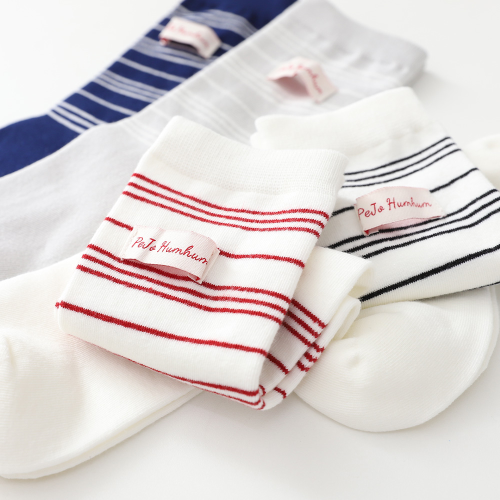 Red Lettering Socks 4-Piece Set