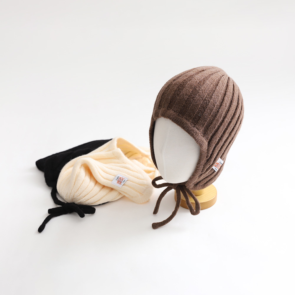 Patch Cozy Knit Beanie