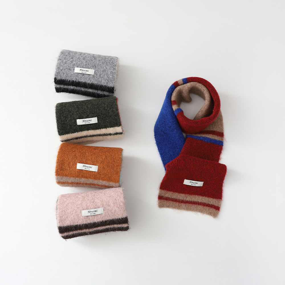 Violet color muffler