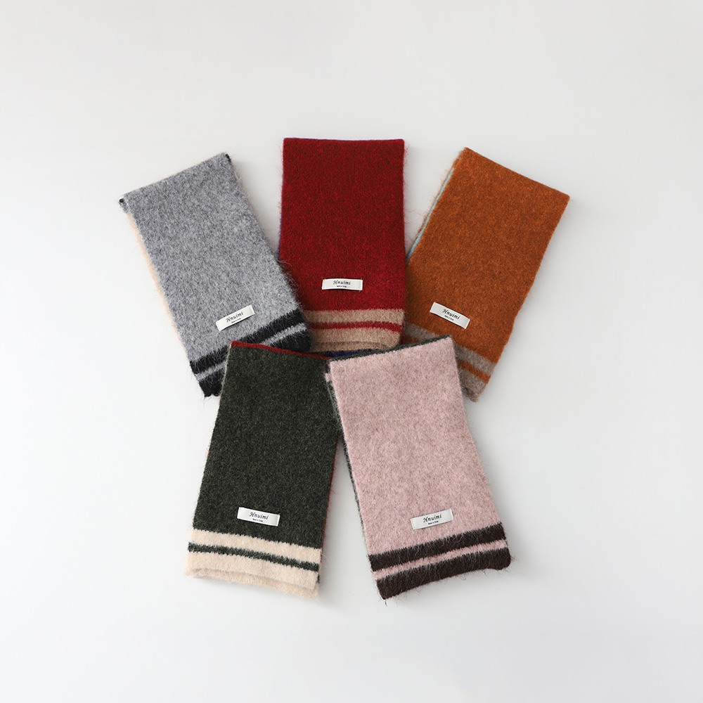 Violet color muffler