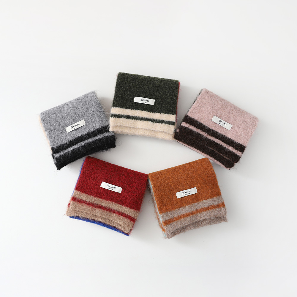 Violet color muffler