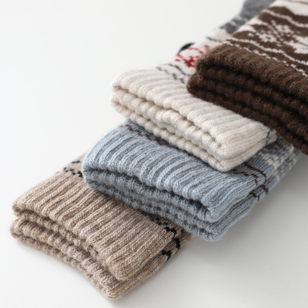 Snowflake Socks 4-piece set