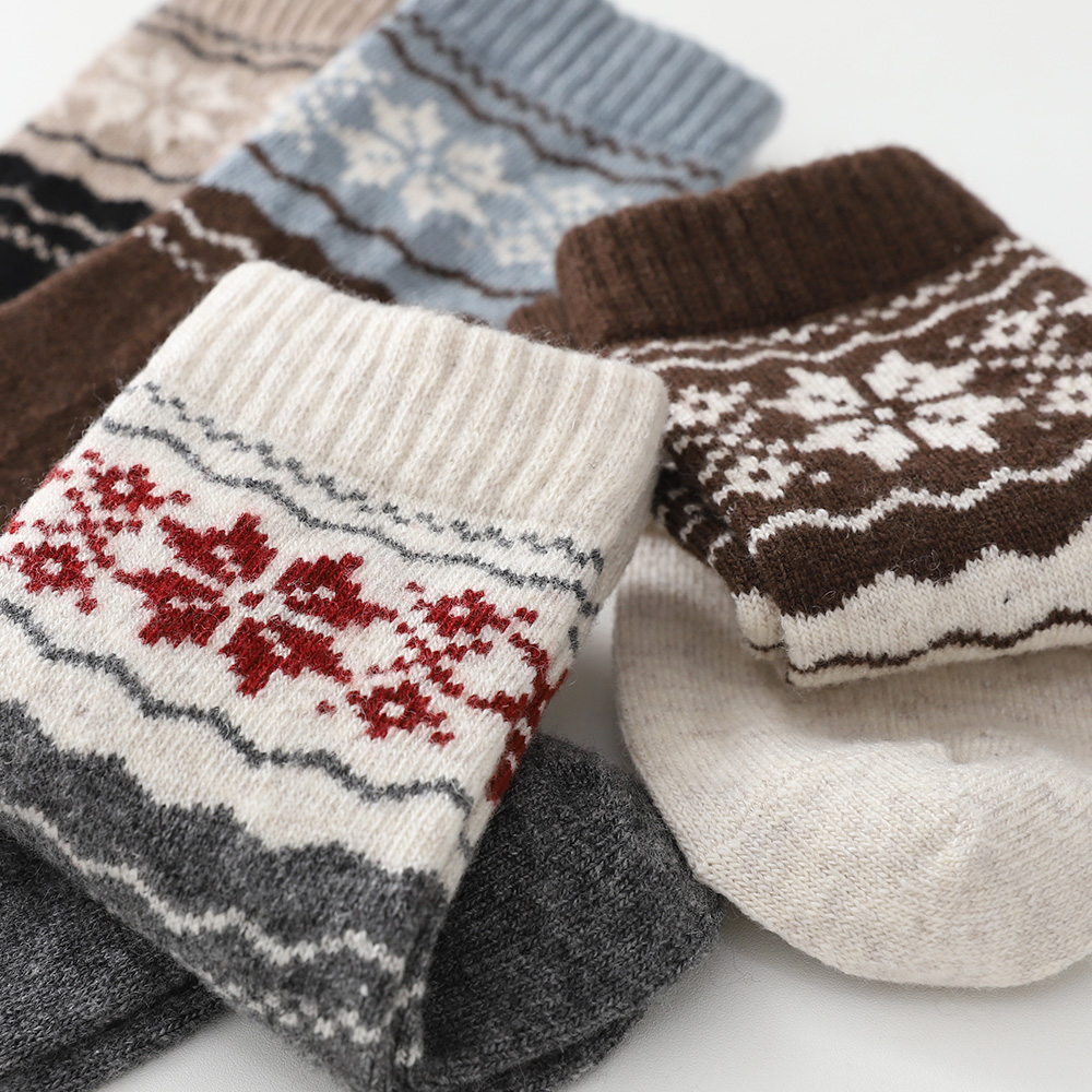 Snowflake Socks 4-piece set