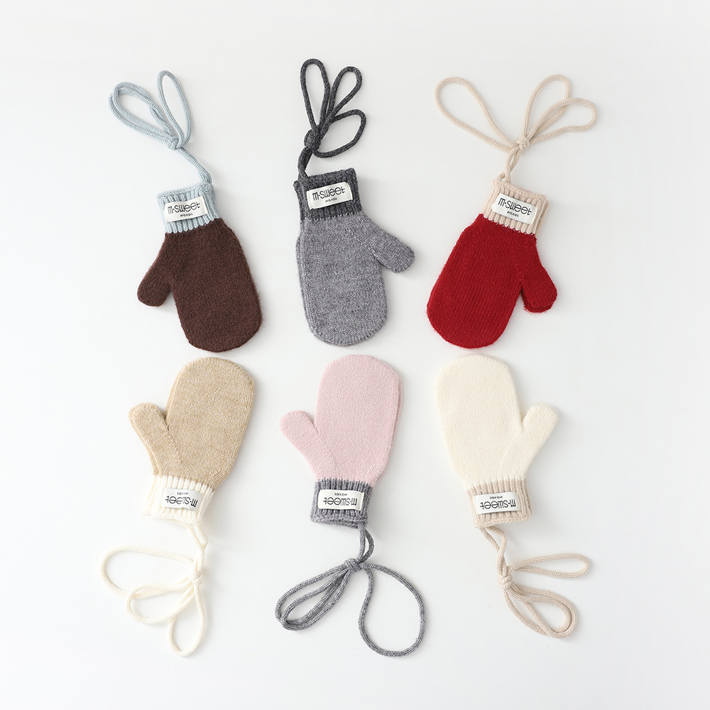 Shooti color-blocking gloves