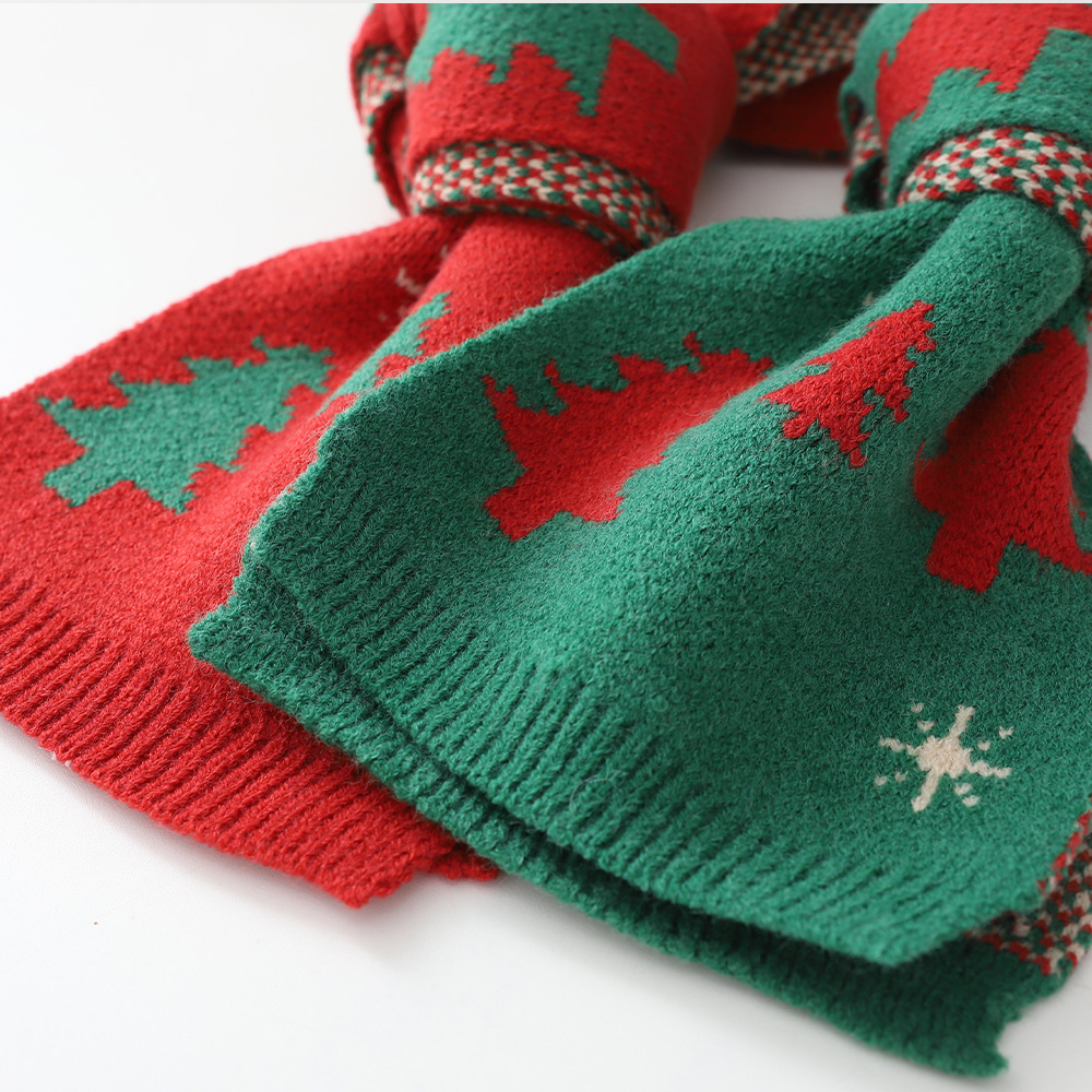 Tree Twinkle Muffler